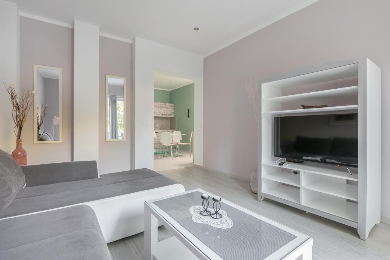 Apartmani Dijana Подгора Экстерьер фото